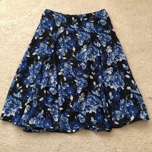 Nine & co size 6 skirt